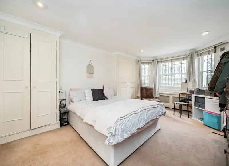 One Bedroom Garden Flat Clapham Old Town