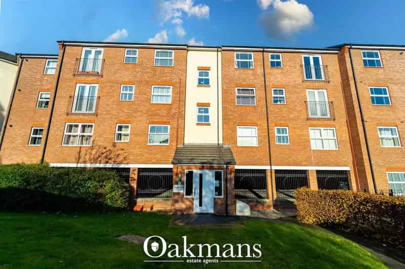 2 Bedroom Apartment for Sale Near Amenities and Transport