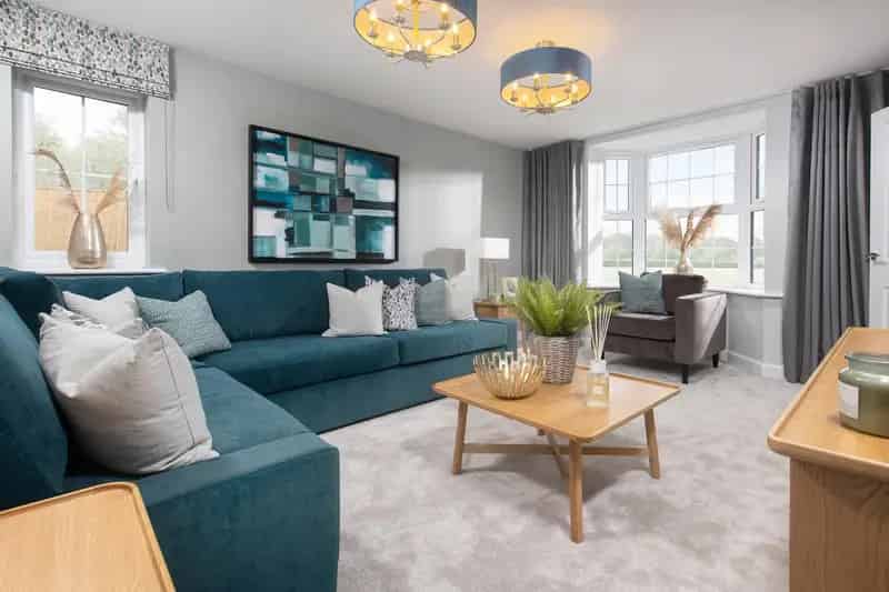 4 bed house for sale