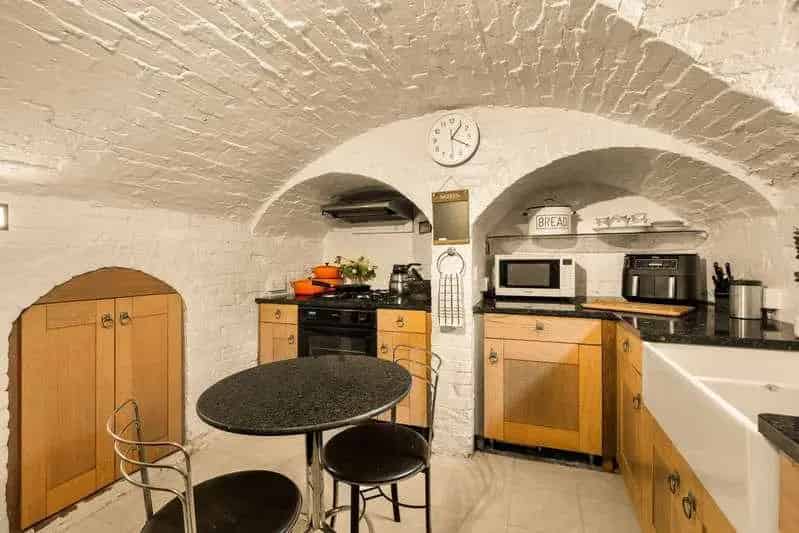 3 Bed Grade II Listed Cottage Kenilworth
