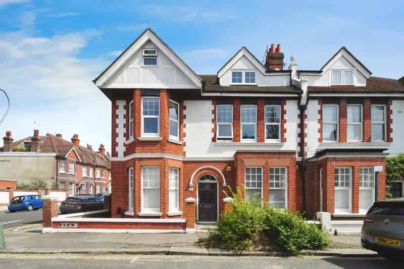 3 Bedroom Flat for Sale near Seven Dials, Brighton