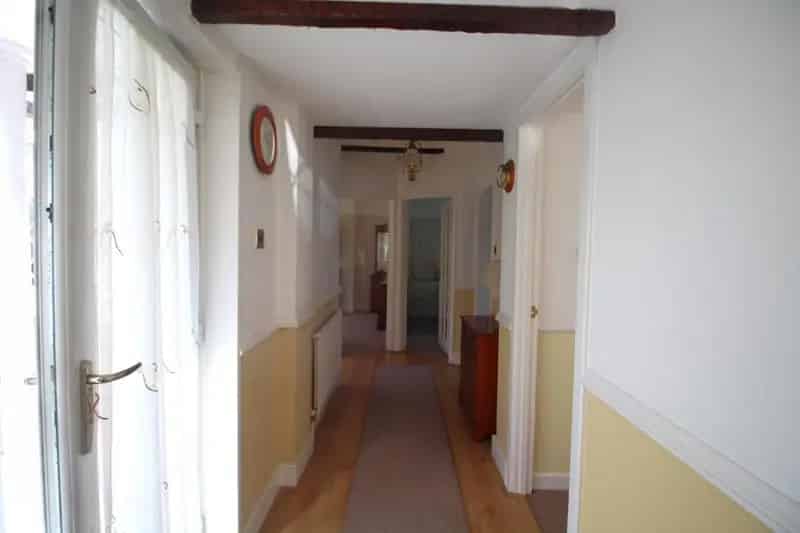 2 Bed Property for Sale with Driveway and Large Garden