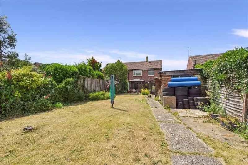 3 Bed Semi-Detached House for Sale in Thatcham