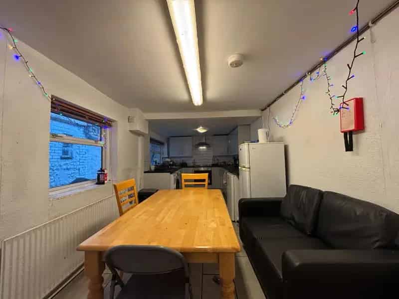 5 Bedroom House to Rent Near Sussex and Brighton Universities