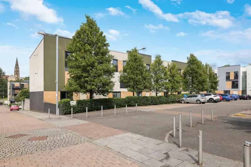 2 Bedroom Flat for Sale
