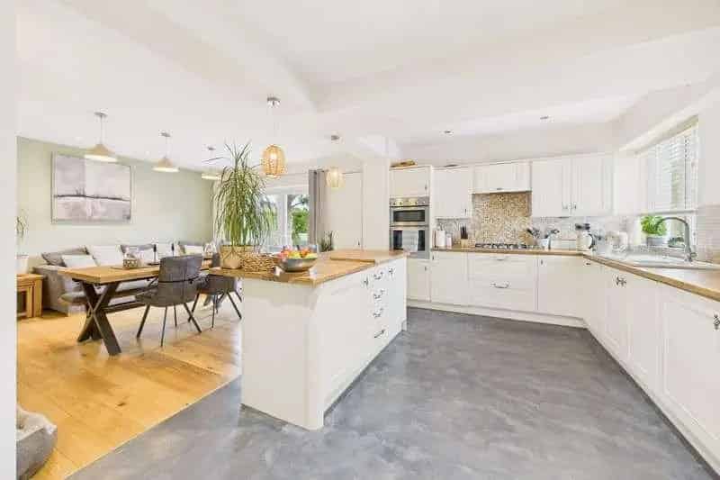 4 Bed Detached House For Sale Near Broadstone