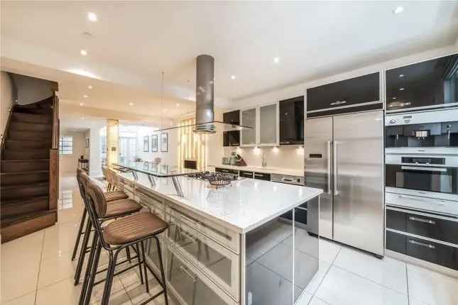 Detached house to rent in Trevor Place, London SW7