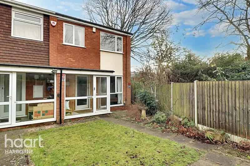3 Bedroom End Terrace House for Sale