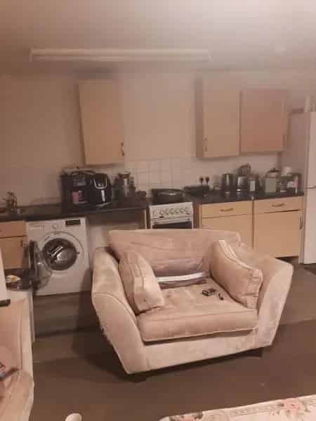 2 Bedroom Flat Near Seafront Pets Allowed
