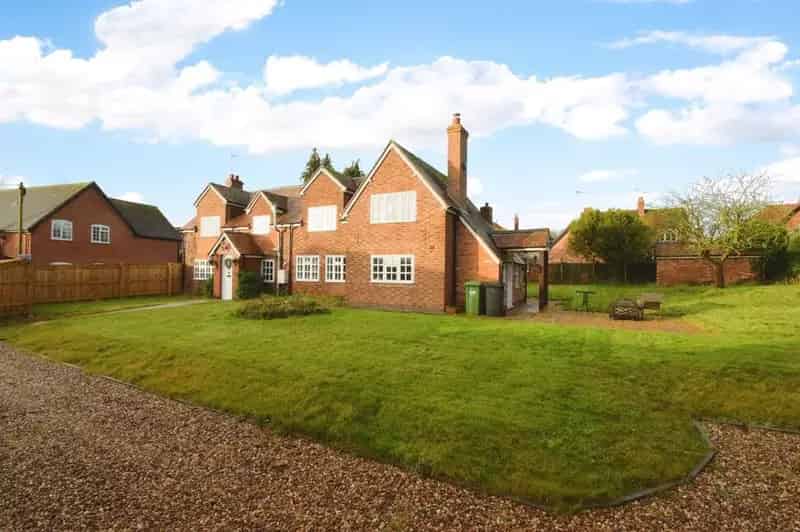 4 Bedroom Detached House for Sale Birdingbury Warwickshire