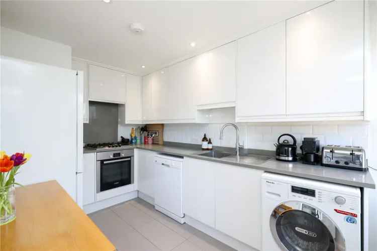 2 bedroom flat/apartment in London