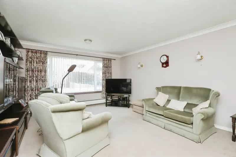 Chalet Bungalow with Modernisation Potential and Large Garden