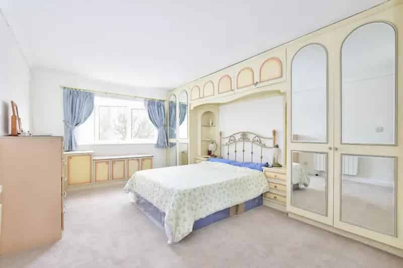 2 Bed Retirement Flat for Sale in Watford Town Centre