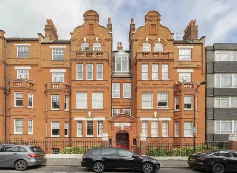 Two Bedroom Apartment in Sought-After Building