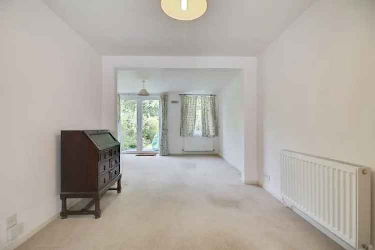 Three Bedroom Mid Terrace House Welwyn Garden City