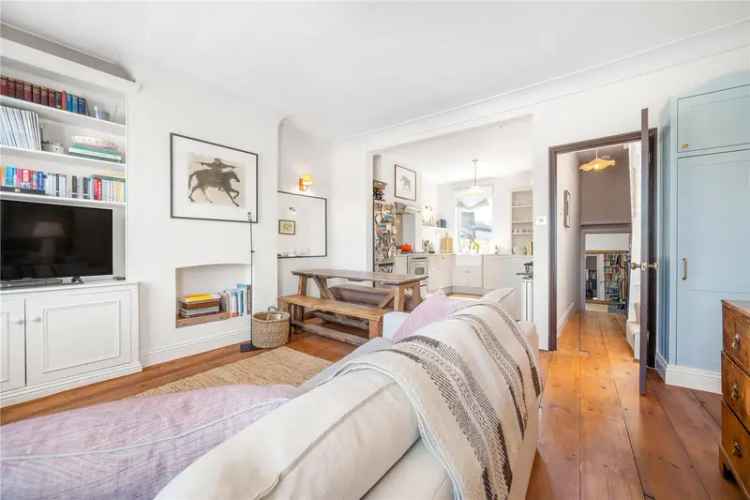 1 Bedroom Flat East Dulwich Top Floor Modern Spacious