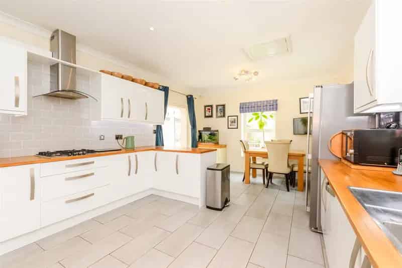 5 Bedroom End of Terrace House for Sale - Ingress Park