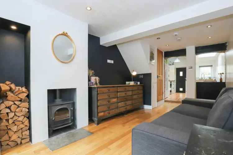 2 bedroom terraced house for sale