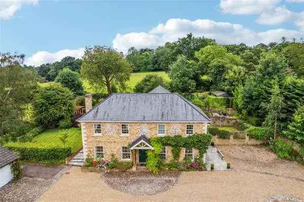 Megg Lane, Chipperfield, Kings Langley, Hertfordshire, WD4 9JW | Property for sale | Savills