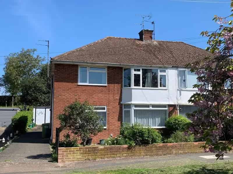 2 Bedroom Maisonette for Sale