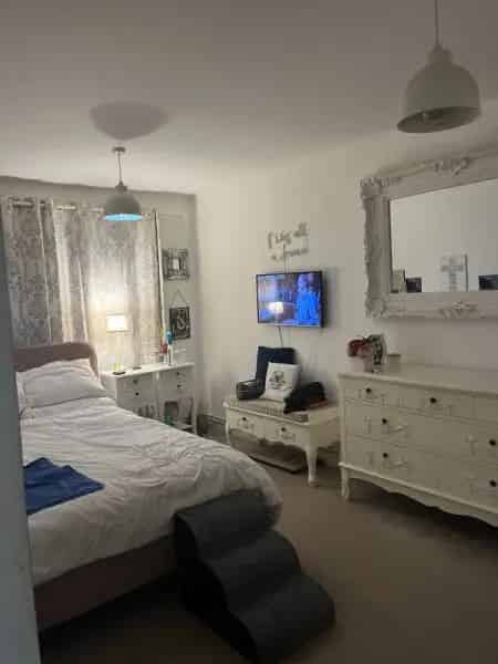 Large 3 Double Bed Terrace Newly Refurbished