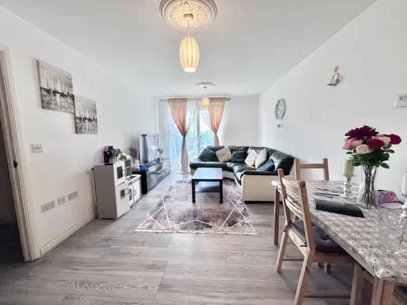 1 bedroom Flat
 For Sale