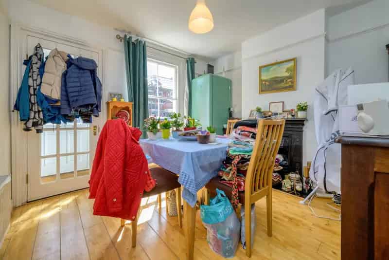 2 Bedroom End Terrace House to Rent Caversham