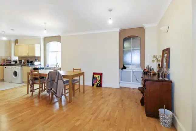 Flat for sale in Moscow Road, London W2