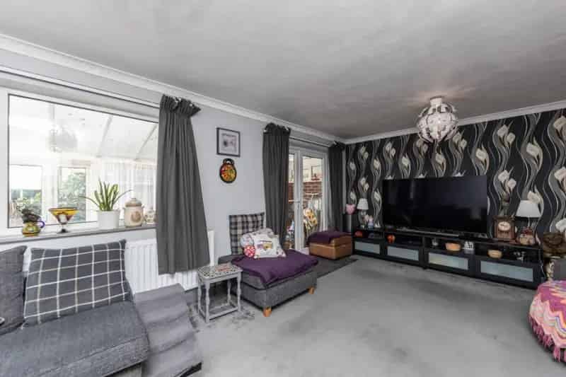 3 Bed Semi Detached House for Sale