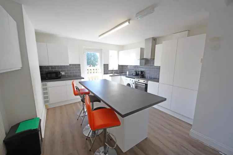 5 Bedroom Student Maisonette Near Bournemouth University