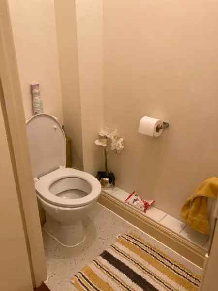 Flat For Rent in Aylesbury, England