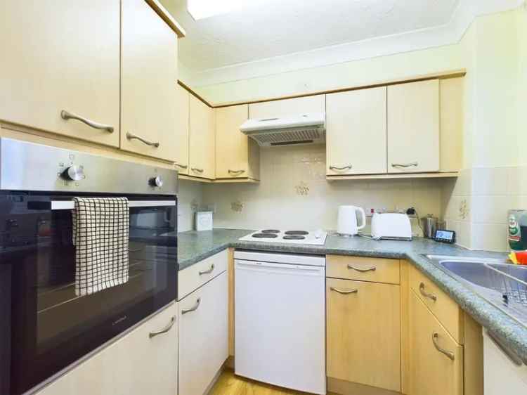 2 bedroom Flat
 For Sale