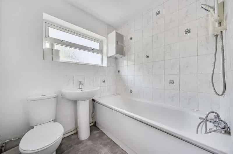 3 Bed House for Sale Near West Reading Train Station