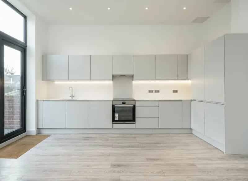 Large 2-Bedroom Apartment Near Norwood Junction Station