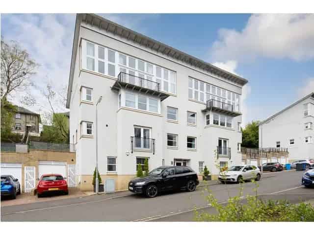 3 Bedroom Duplex Apartment for Sale