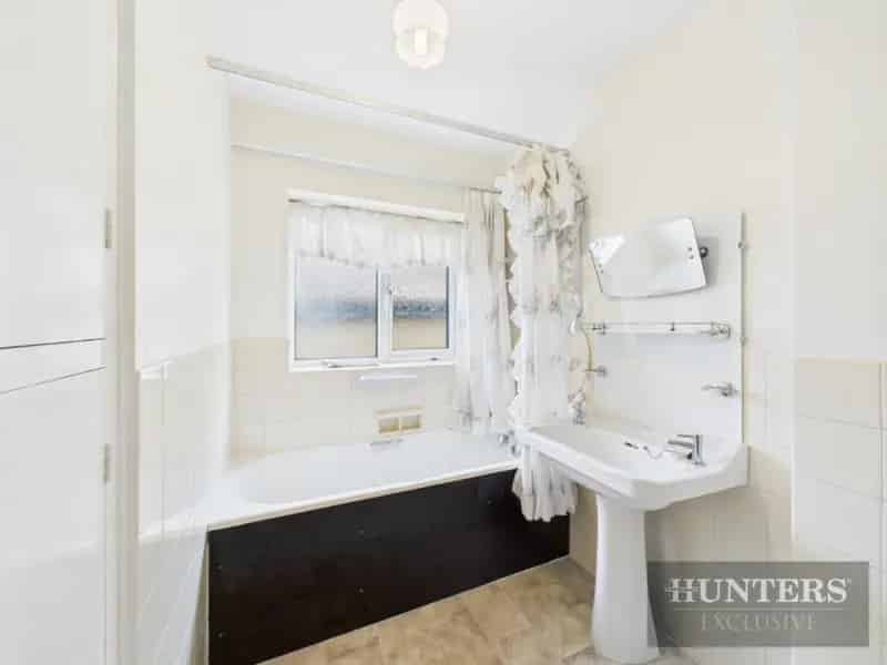 3 Bed Detached Dormer Bungalow For Sale Filey