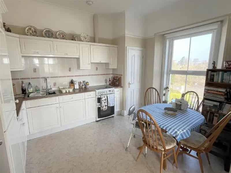 2 Bed Flat for Sale in Dartmouth