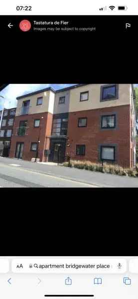 Flat For Rent in Salford, England