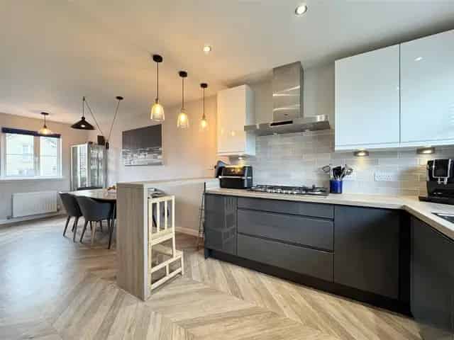 4 Bedroom Detached House for Sale Hamilton