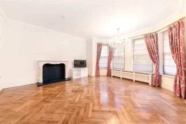 Flat for sale in Old Brompton Road, London SW5