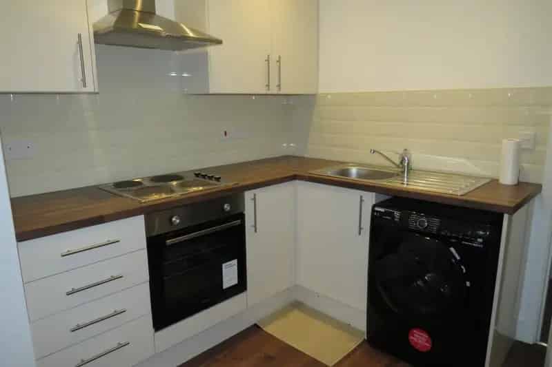One Bedroom Apartment Halifax - Fully Furnished - Zero Deposit Option