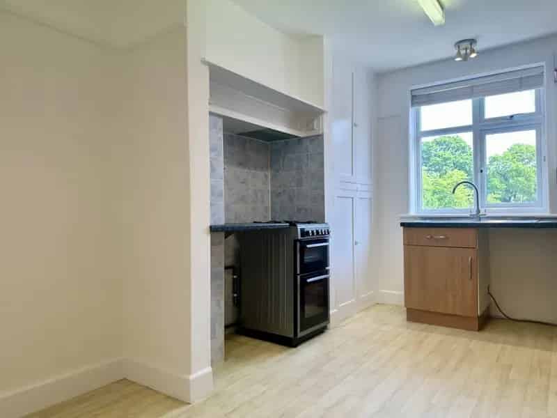 2 Bedroom Flat To Rent
