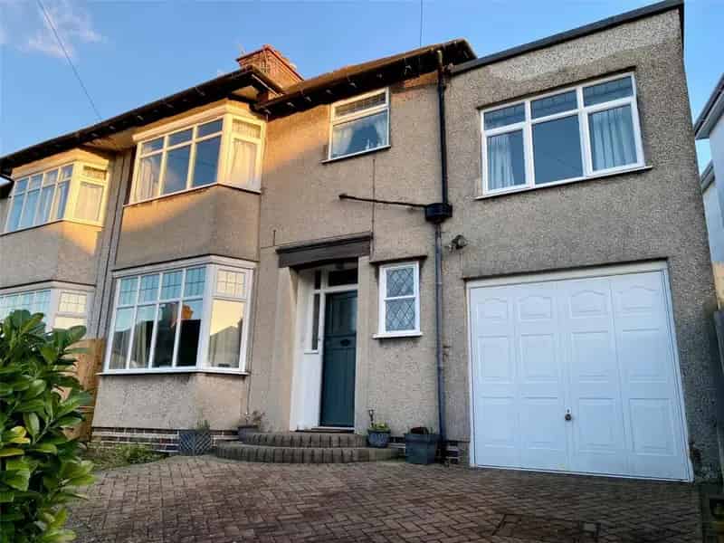 4 Bedroom Semi-Detached House for Sale