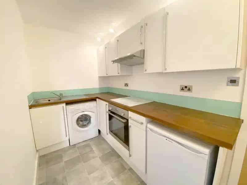 1 bedroom Flat
 For Sale