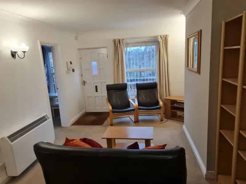 2 Bedroom Flat To Rent