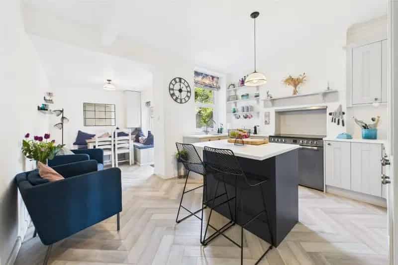 3 Bedroom Semi Detached House for Sale Clevedon
