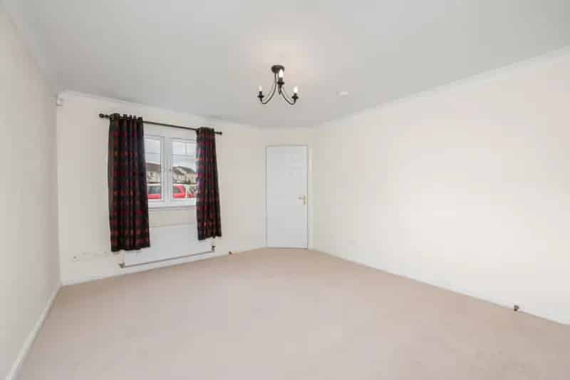 3 Bedroom Family Home For Sale Near Parks and Schools