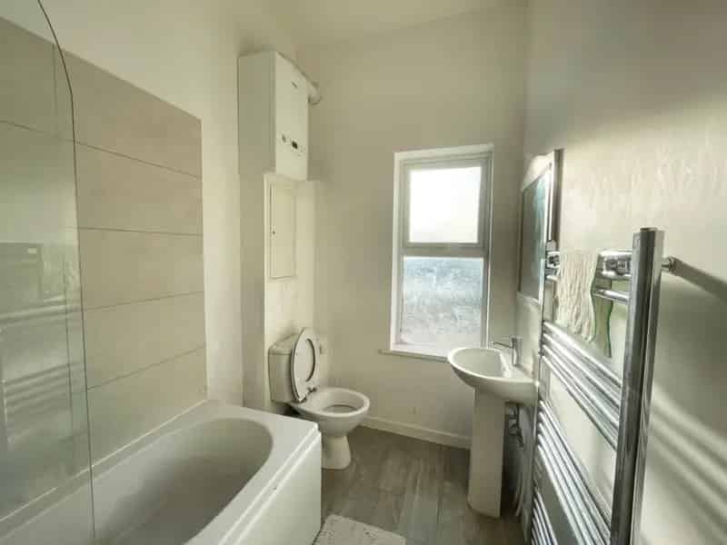 1 Bedroom Flat for Sale in Southend-on-Sea