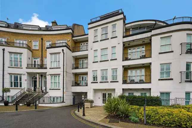 Flat for sale in Imperial Crescent, Imperial Wharf, London SW6