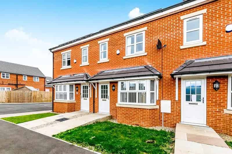 3 Bedroom Mid Terrace House for Rent Leeds LS14